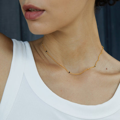 Bare Luxe – Amulet Dots Necklace