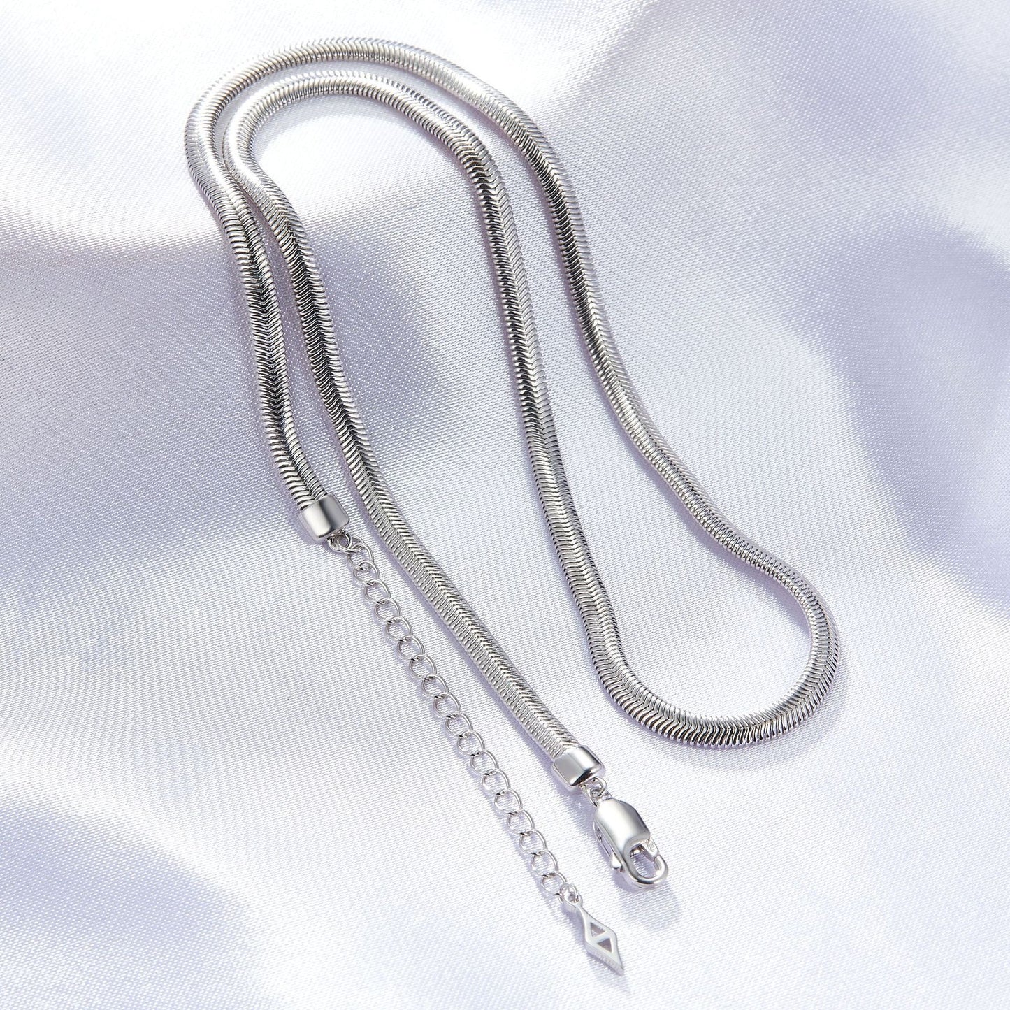Bare Luxe – Herringbone Necklace