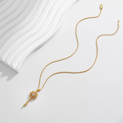 Clé d’Étoile Necklace
