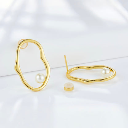 Contour d’Or Pearl Earrings