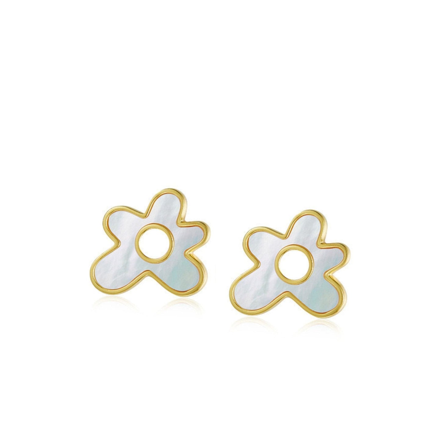 Daisy Whisper Studs