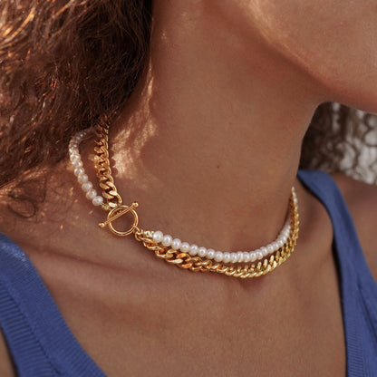 Étreinte d’Or Choker Necklace