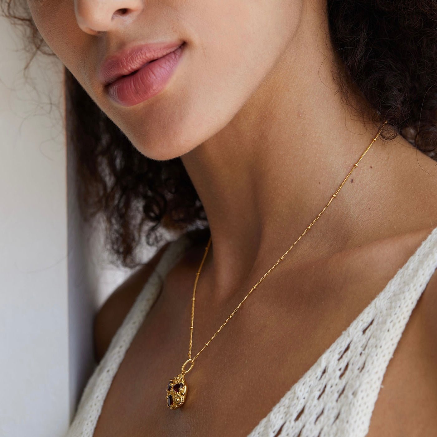 Fleur Royale Garnet Necklace