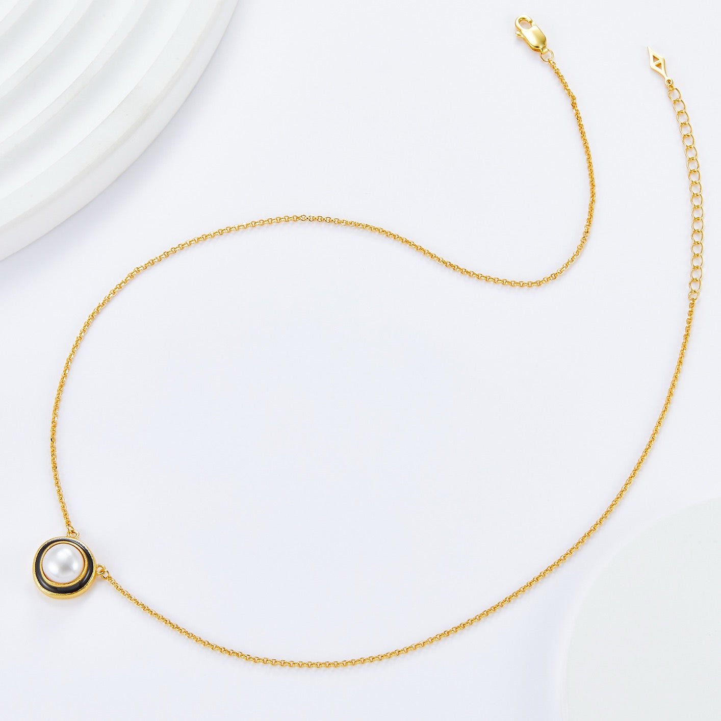 Halo Noir Necklace