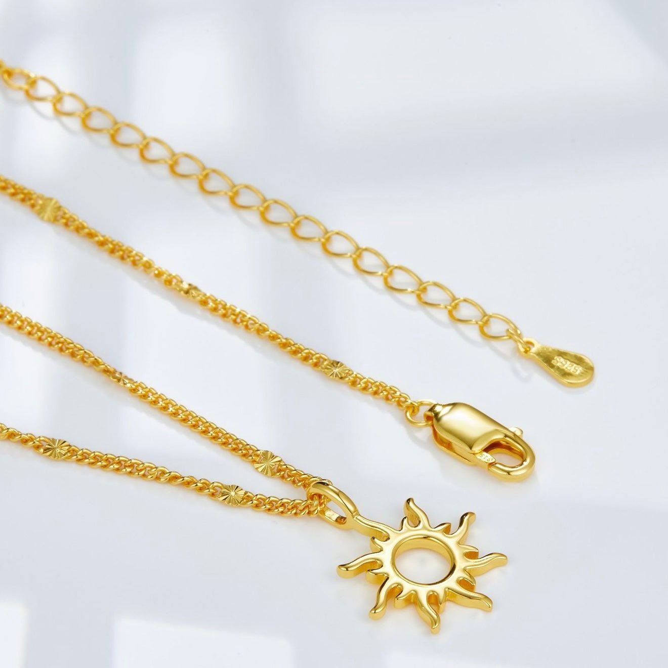 Helia Necklace
