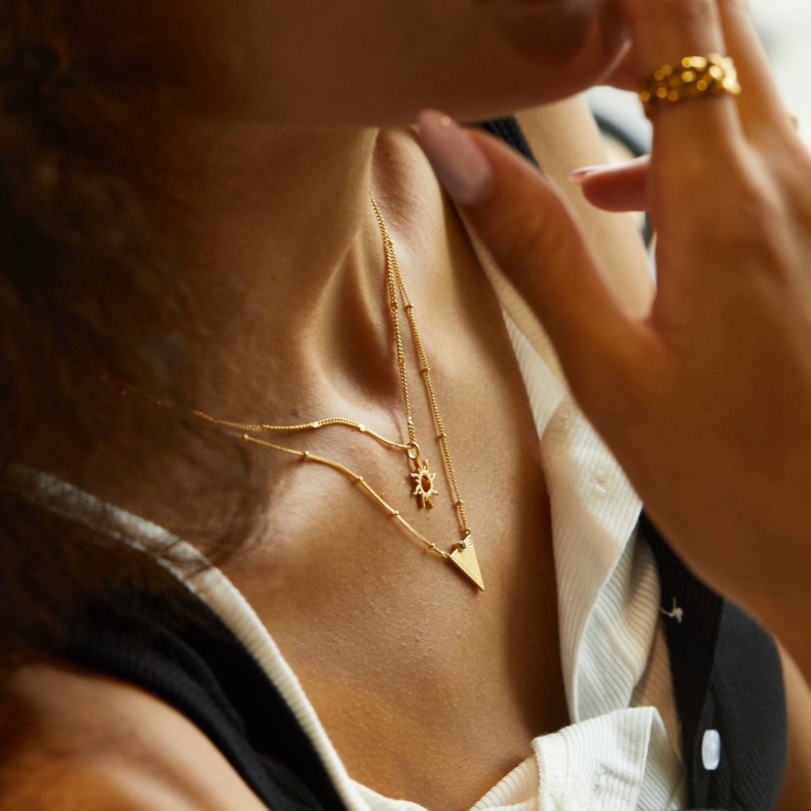 Helia Necklace