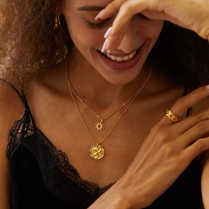 Helia Necklace