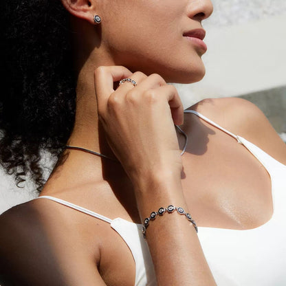 Hexa Noire Ring