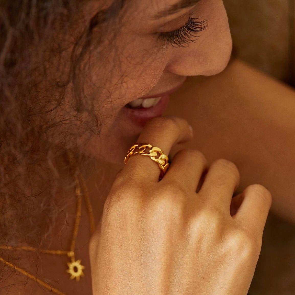 Iconic Chain Ring