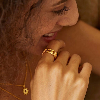Iconic Chain Ring