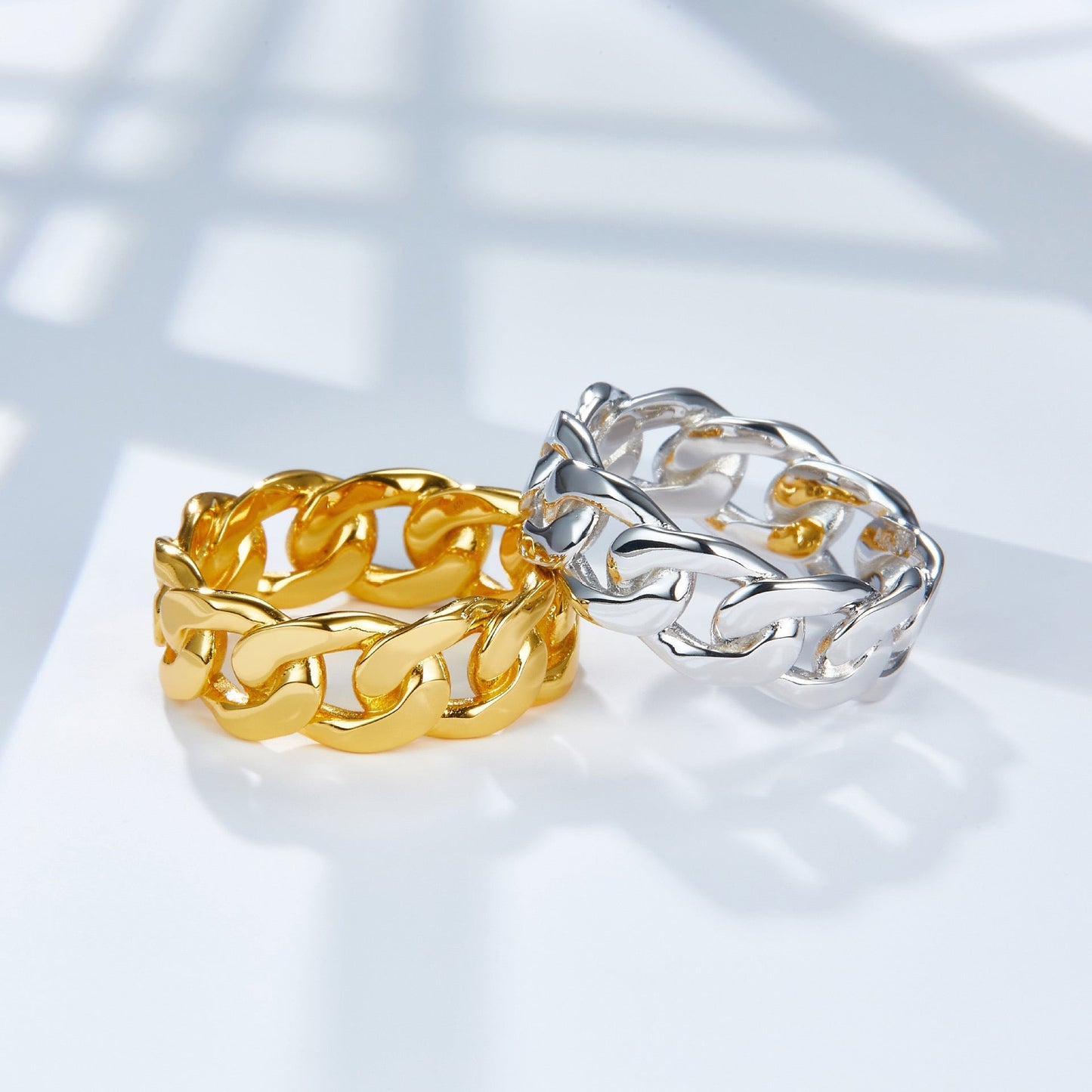 Iconic Chain Ring