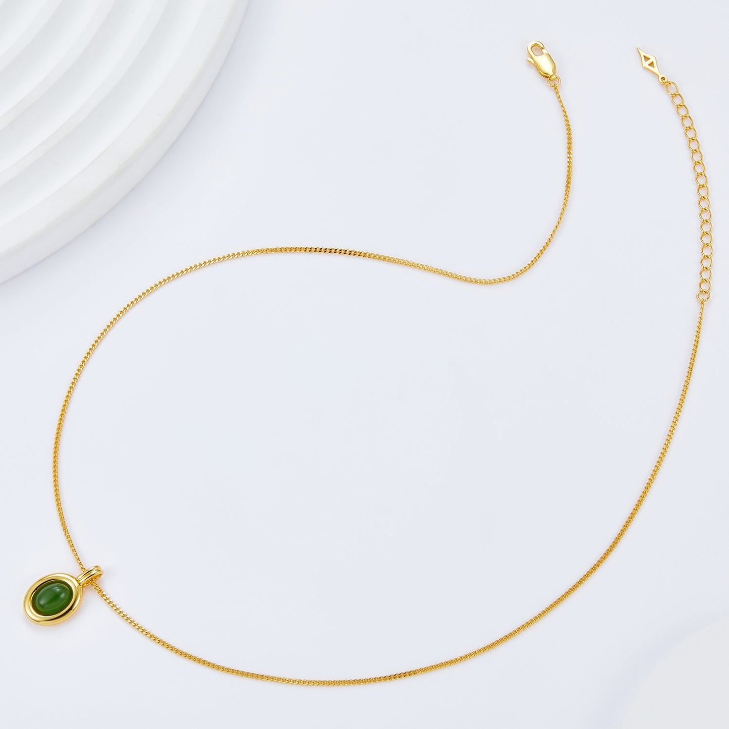 Jade Ovale Necklace