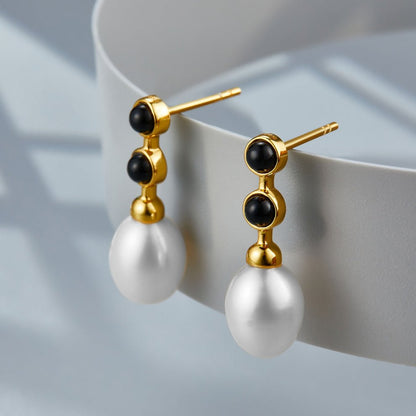 Noir et Perle Earrings