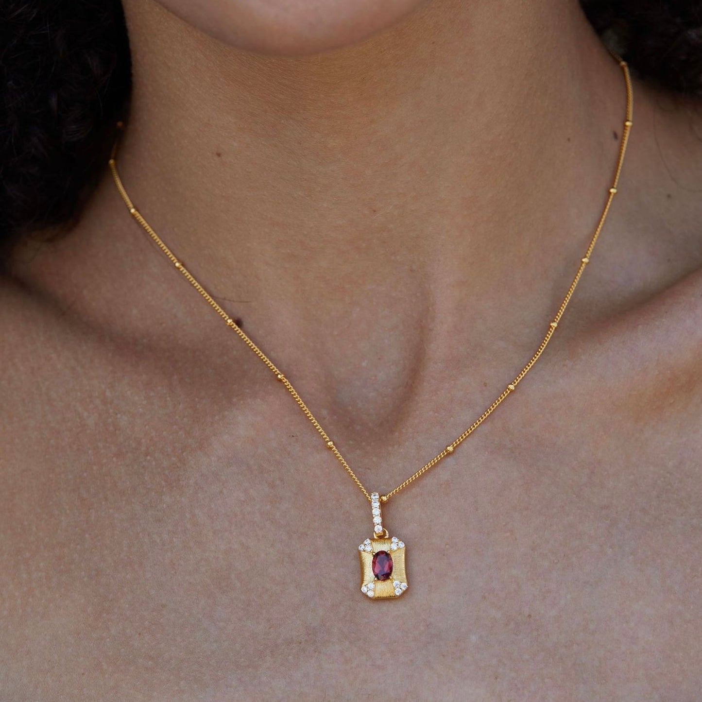 Renaissance Rouge Necklace