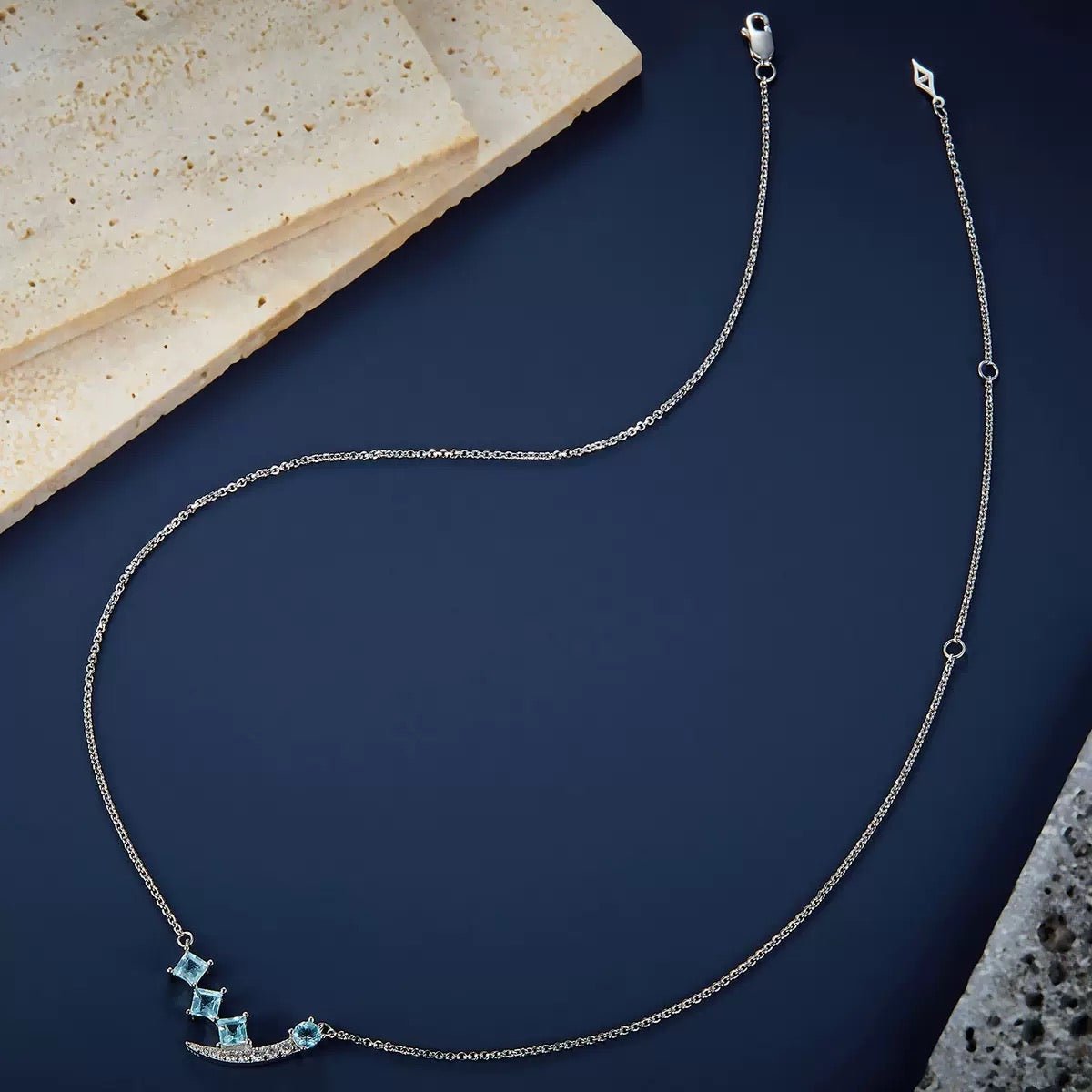 Sillage Céleste Necklace