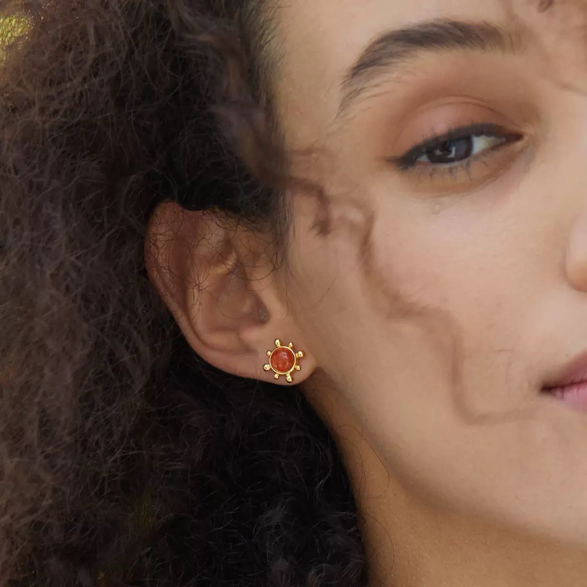 Solara Studs