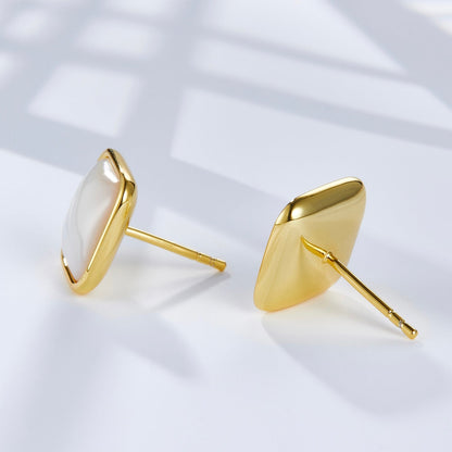 Soleil Blanc Studs