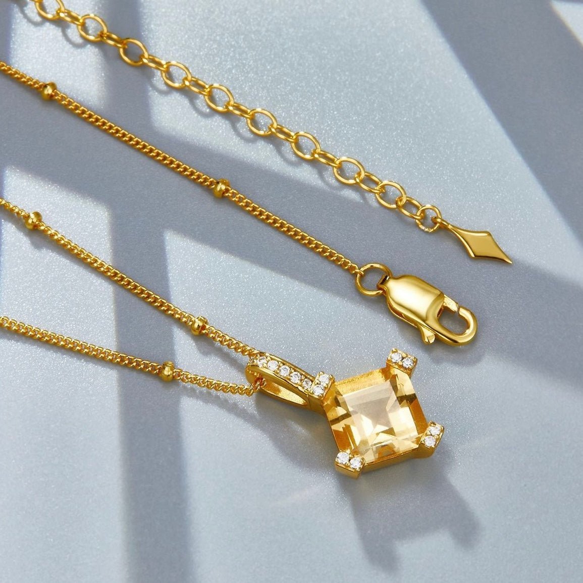 Stellar Frame Necklace